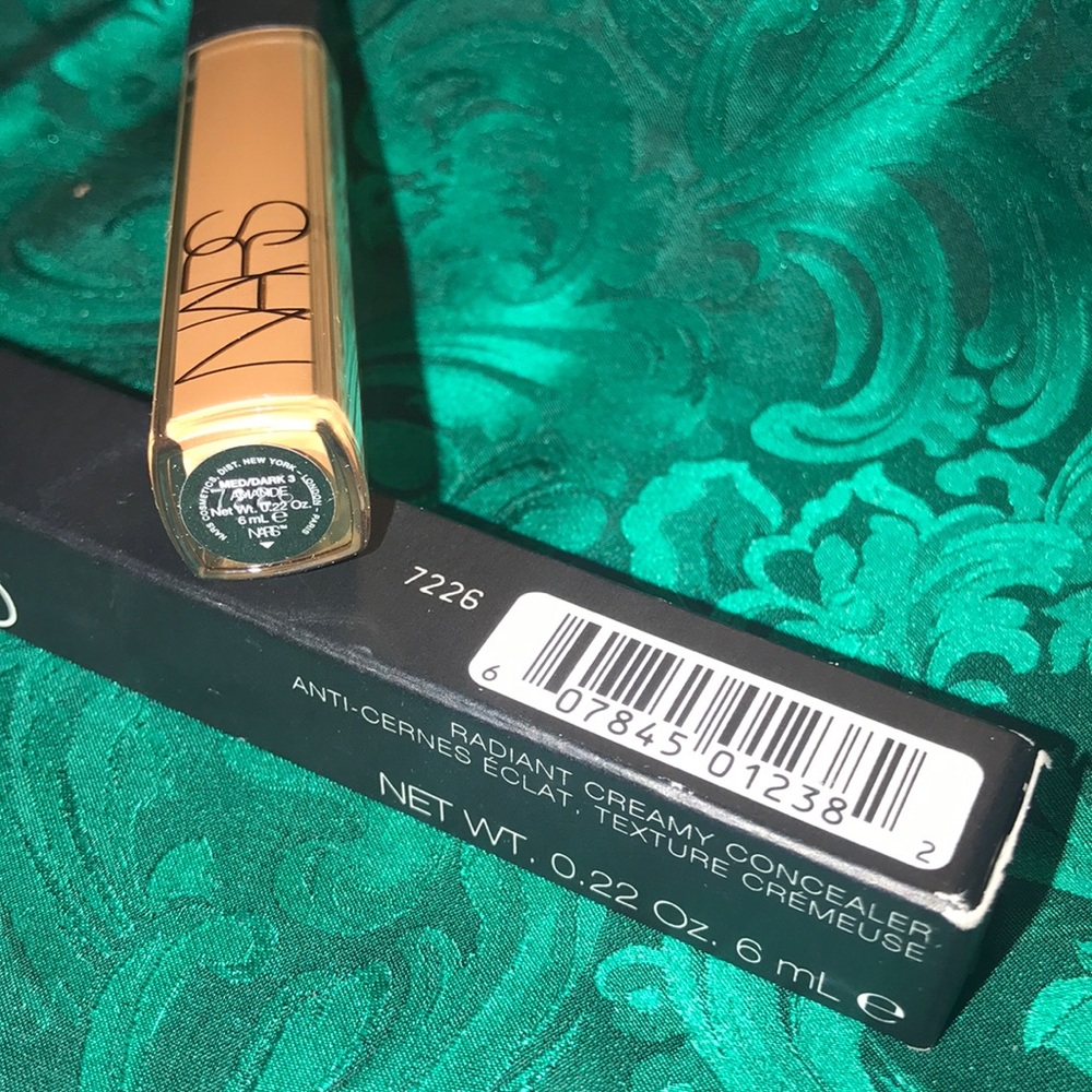 NARS CONCEALER - Picture 2 of 4